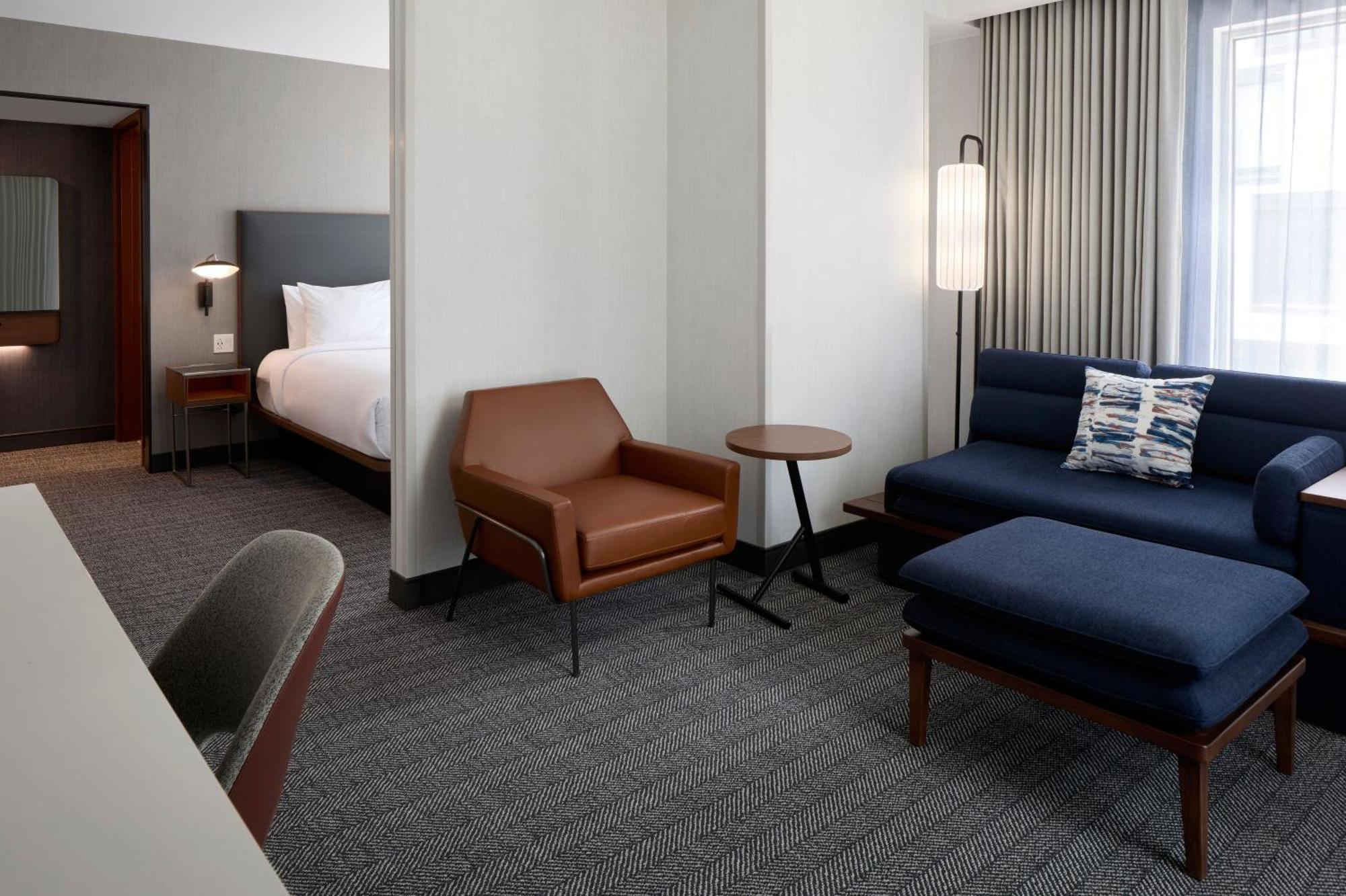 Courtyard By Marriott Montreal Laval Hotel Eksteriør billede